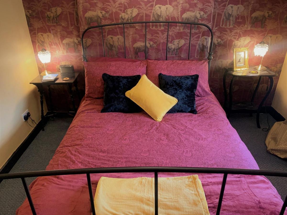 Bohemianbreezebreaks Bed & Breakfast Торнтън Дейл Екстериор снимка