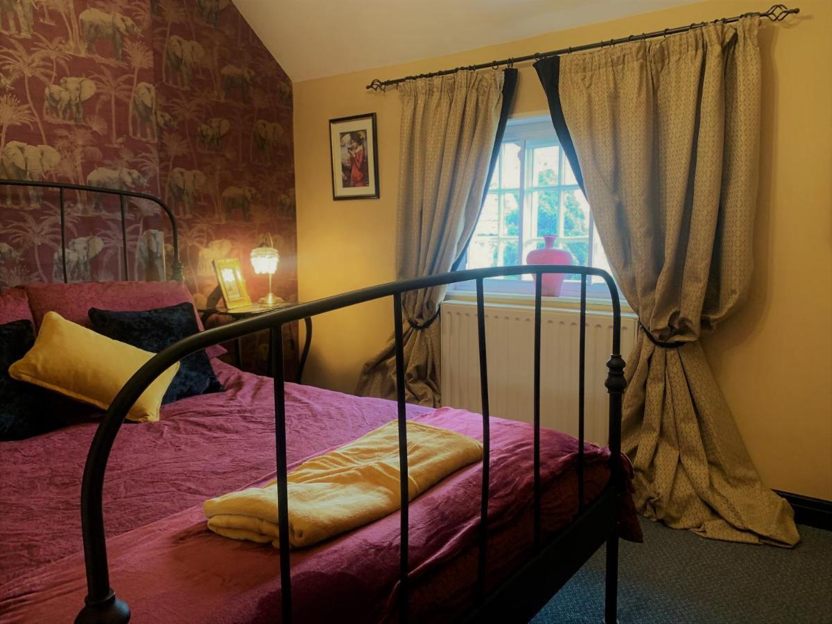 Bohemianbreezebreaks Bed & Breakfast Торнтън Дейл Екстериор снимка